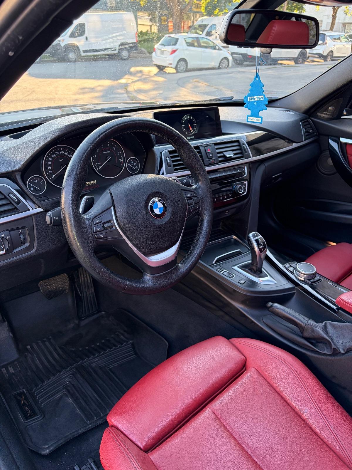 2017 BMW 330i xDrive, photo 12