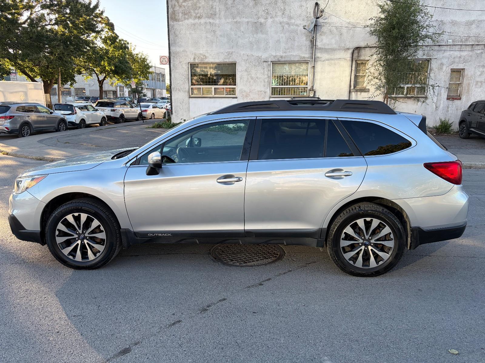 2017 Subaru Outback Limited, photo 3