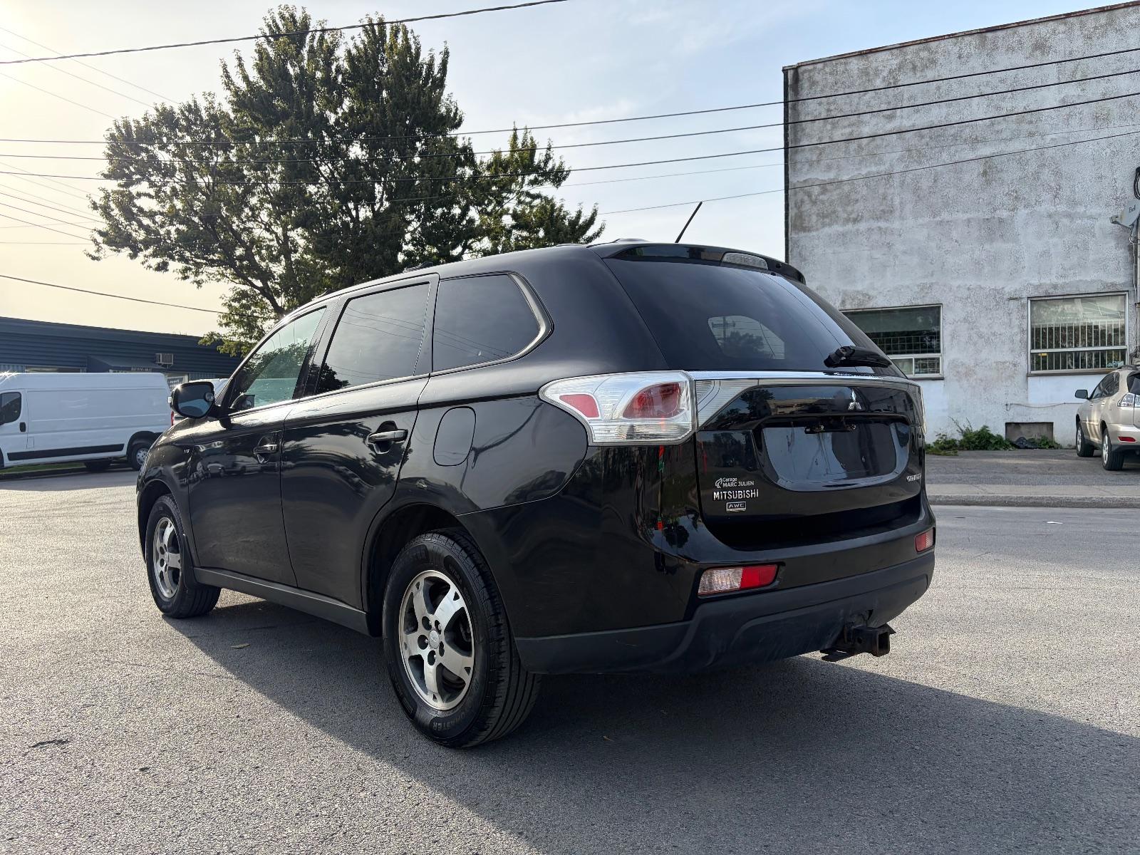 2014 Mitsubishi Outlander AWD, photo 4
