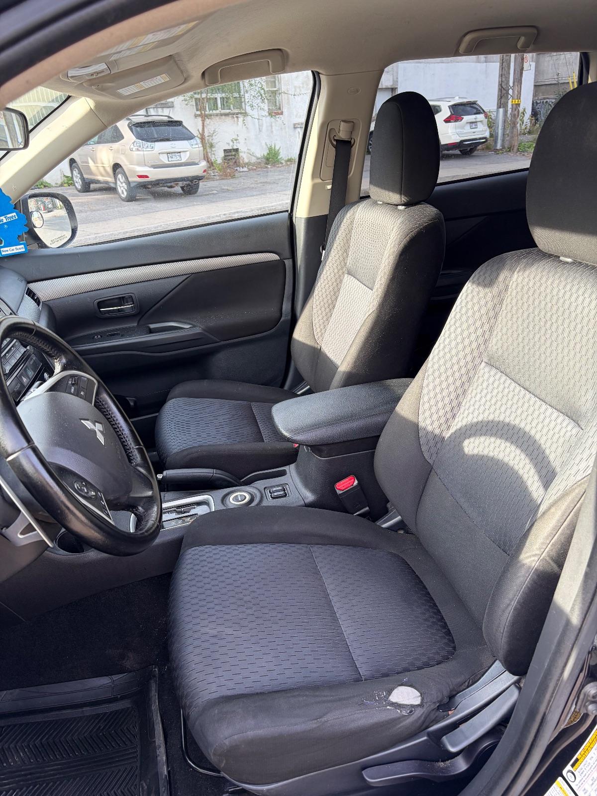 2014 Mitsubishi Outlander AWD, photo 12