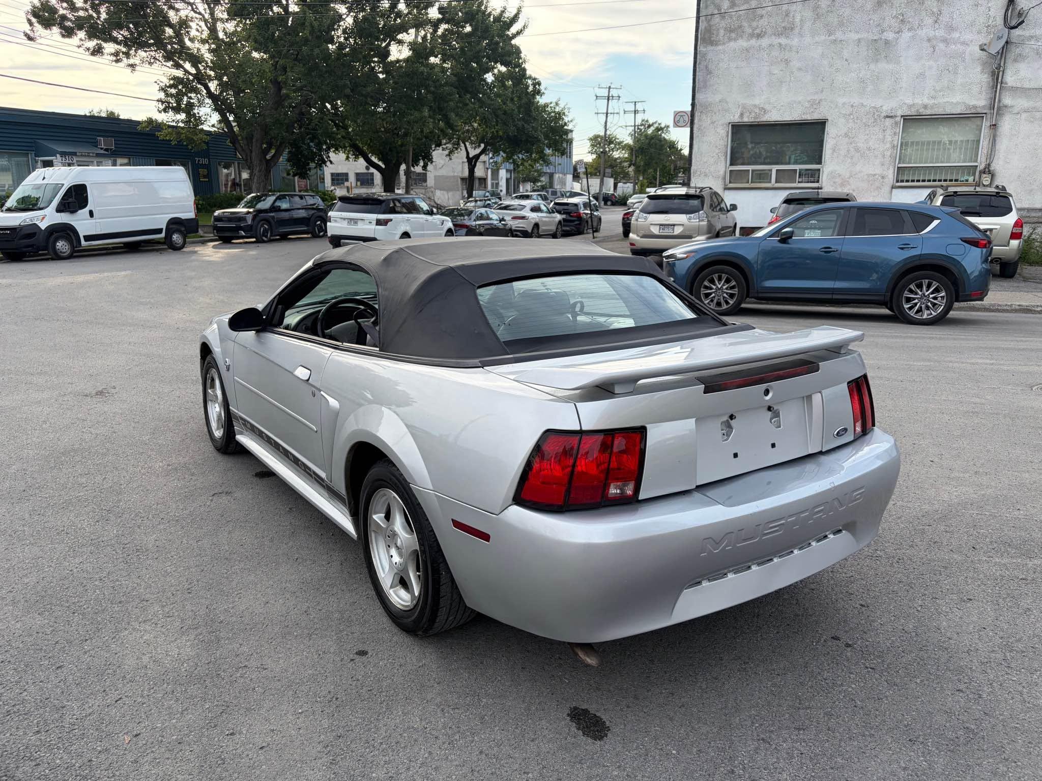 2003 Ford Mustang, photo 9