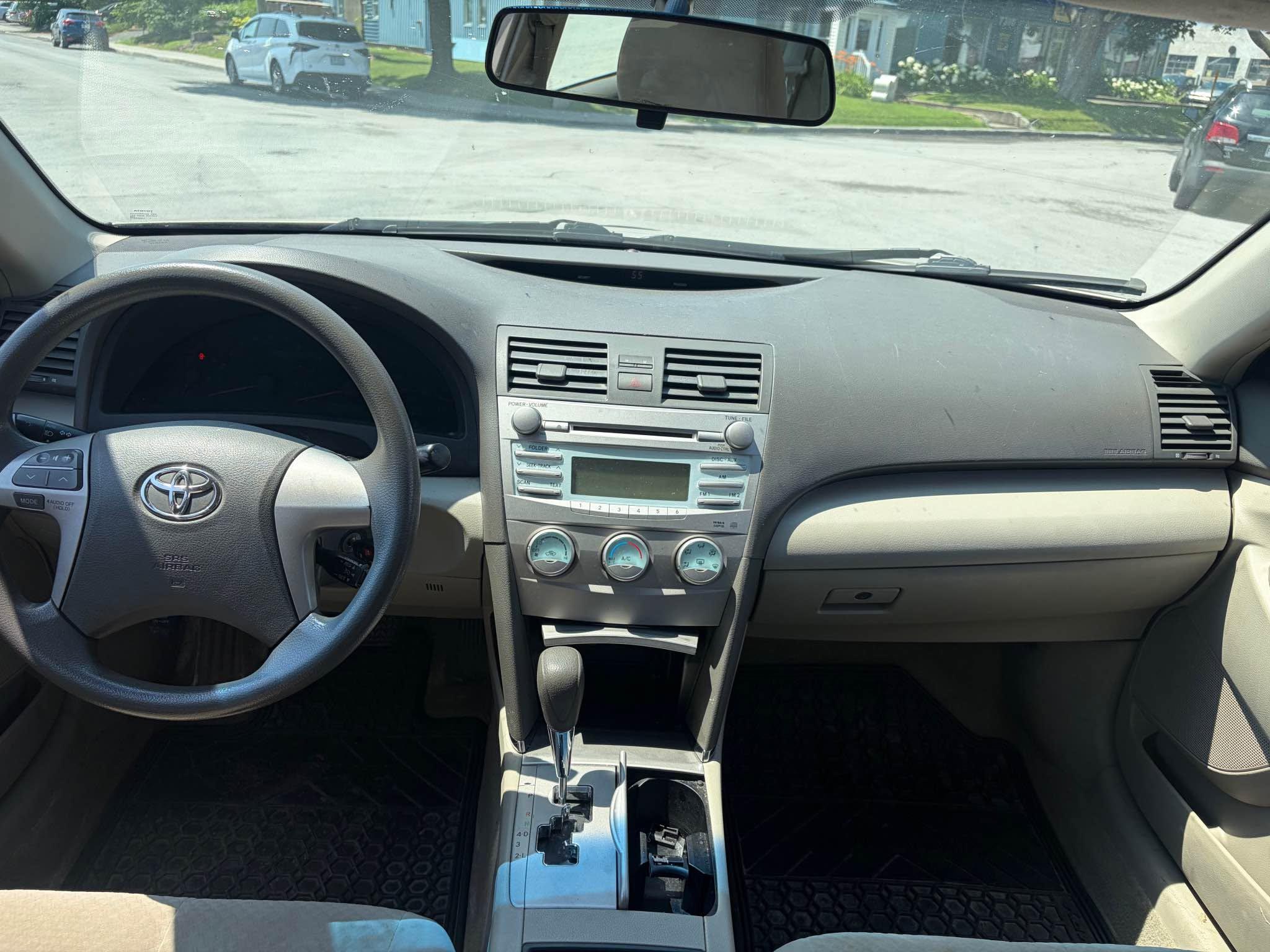 2009 Toyota Camry, photo 8