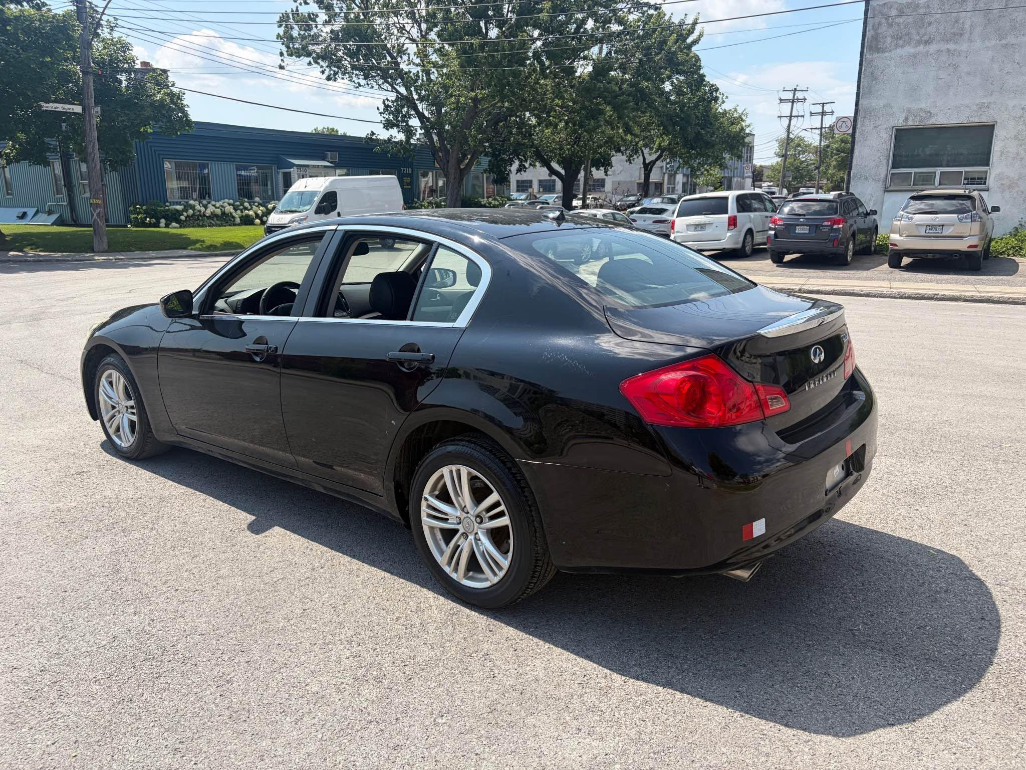 2011 Infiniti Q50, photo 6