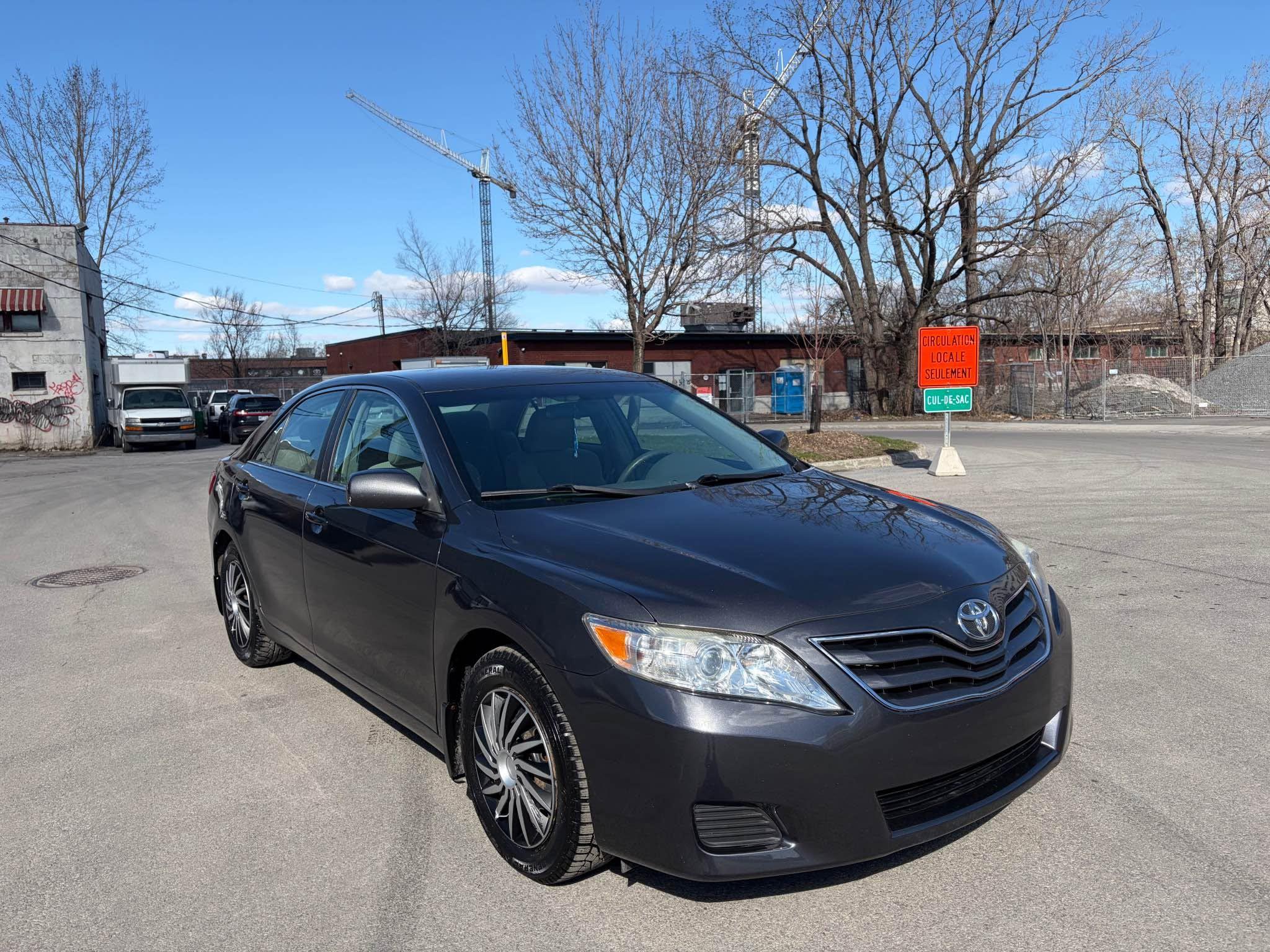 2011 Toyota Camry, photo 3