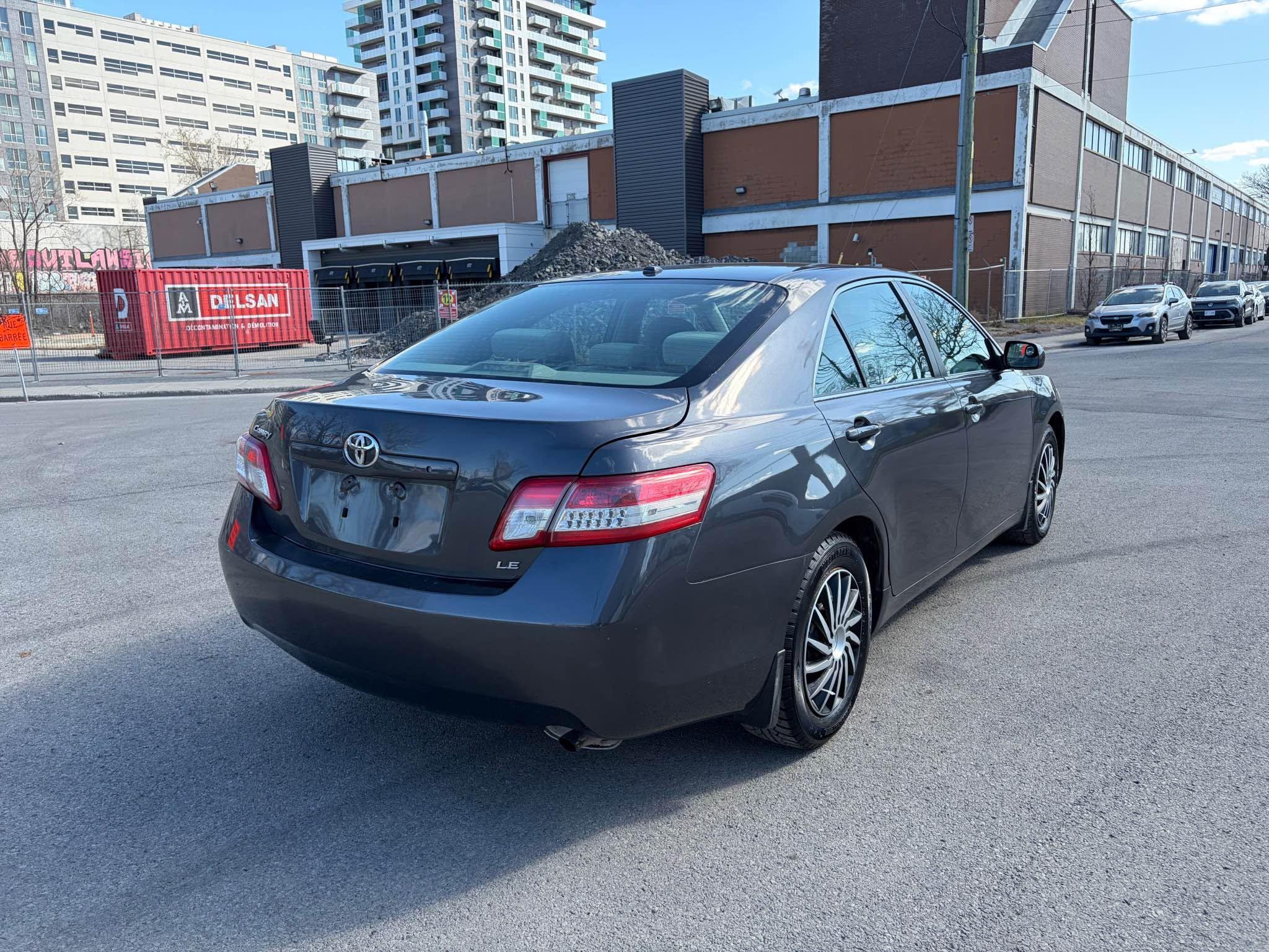 2011 Toyota Camry, photo 5