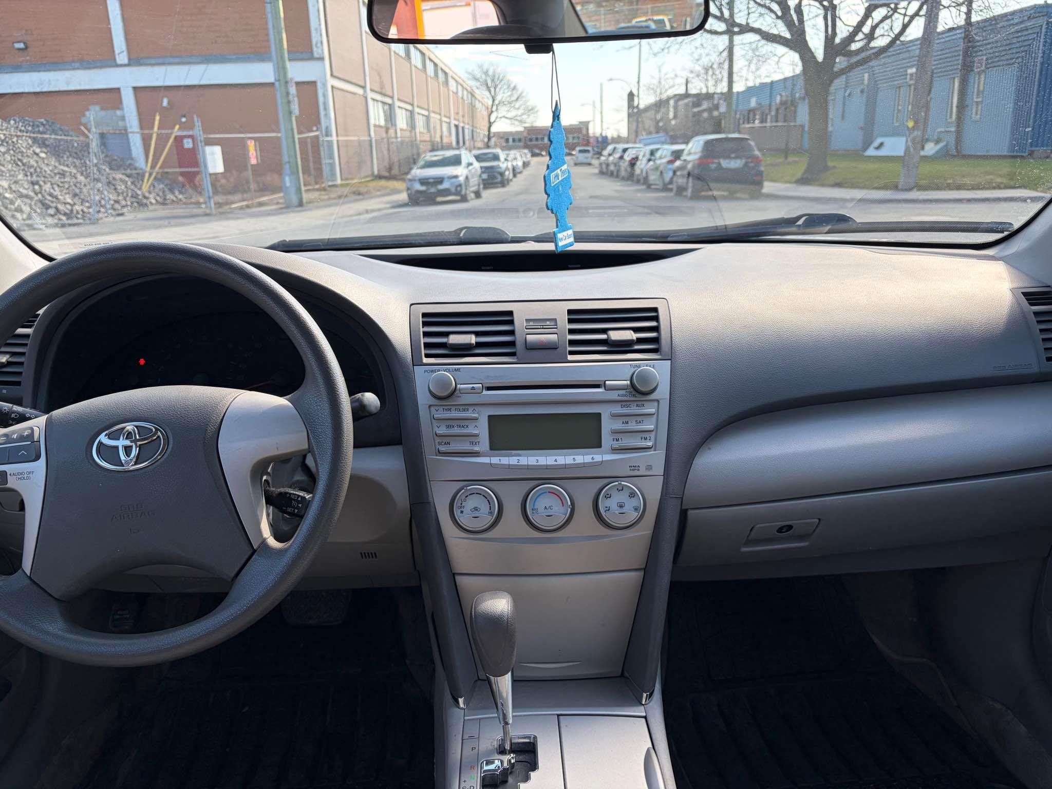 2011 Toyota Camry, photo 10