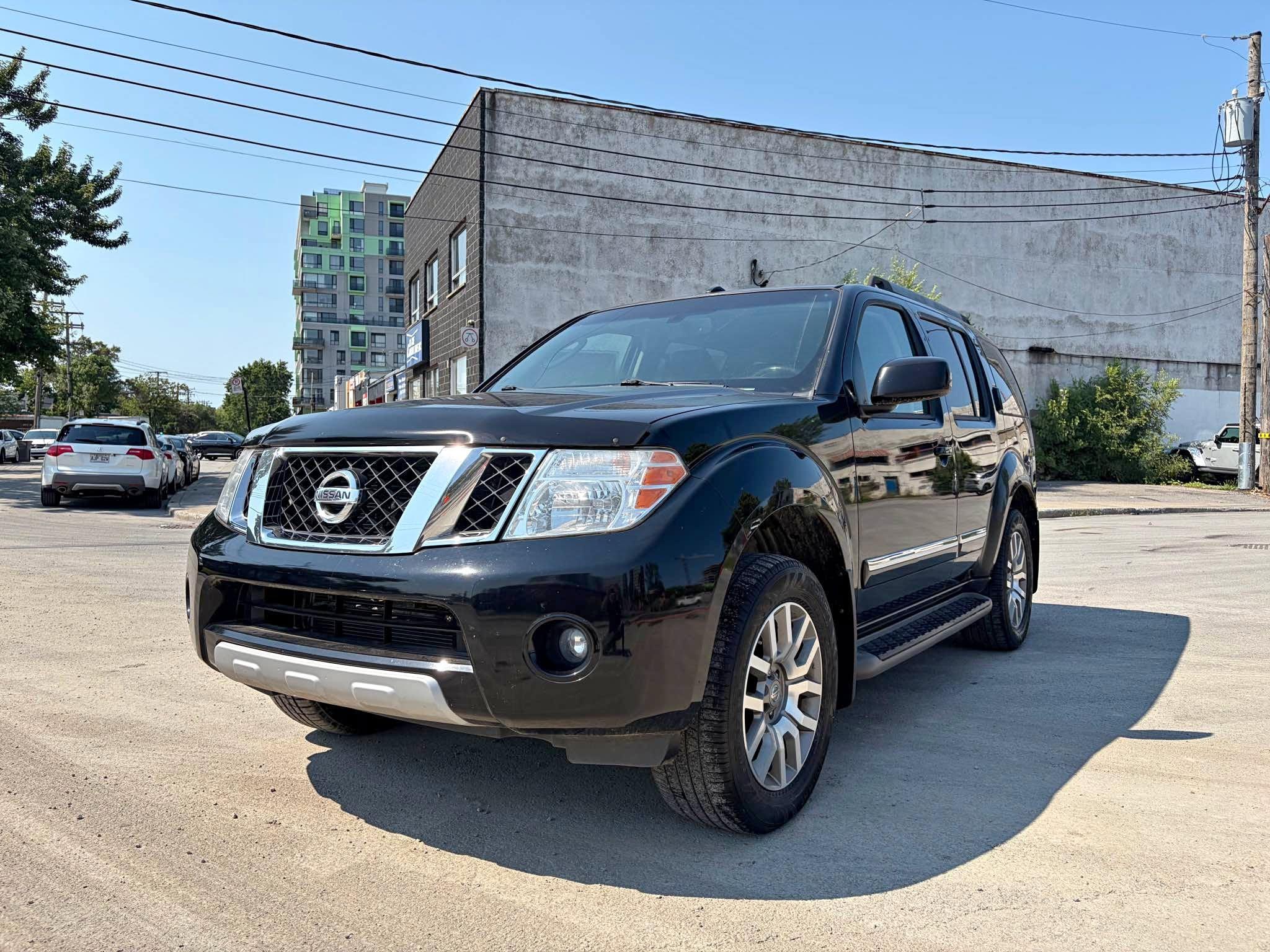2012 Nissan Pathfinder, photo 1