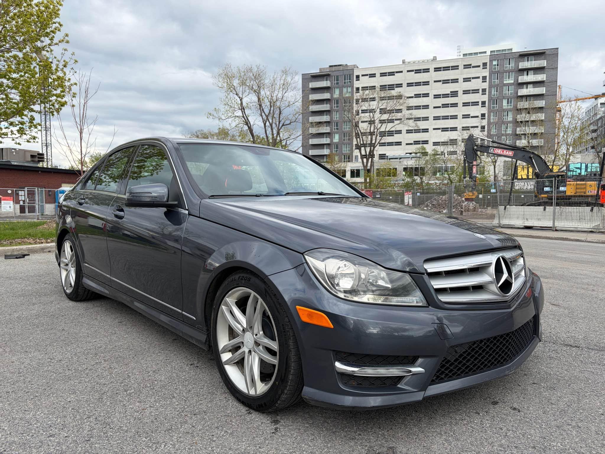 2013 Mercedes-Benz C-Class, photo 2