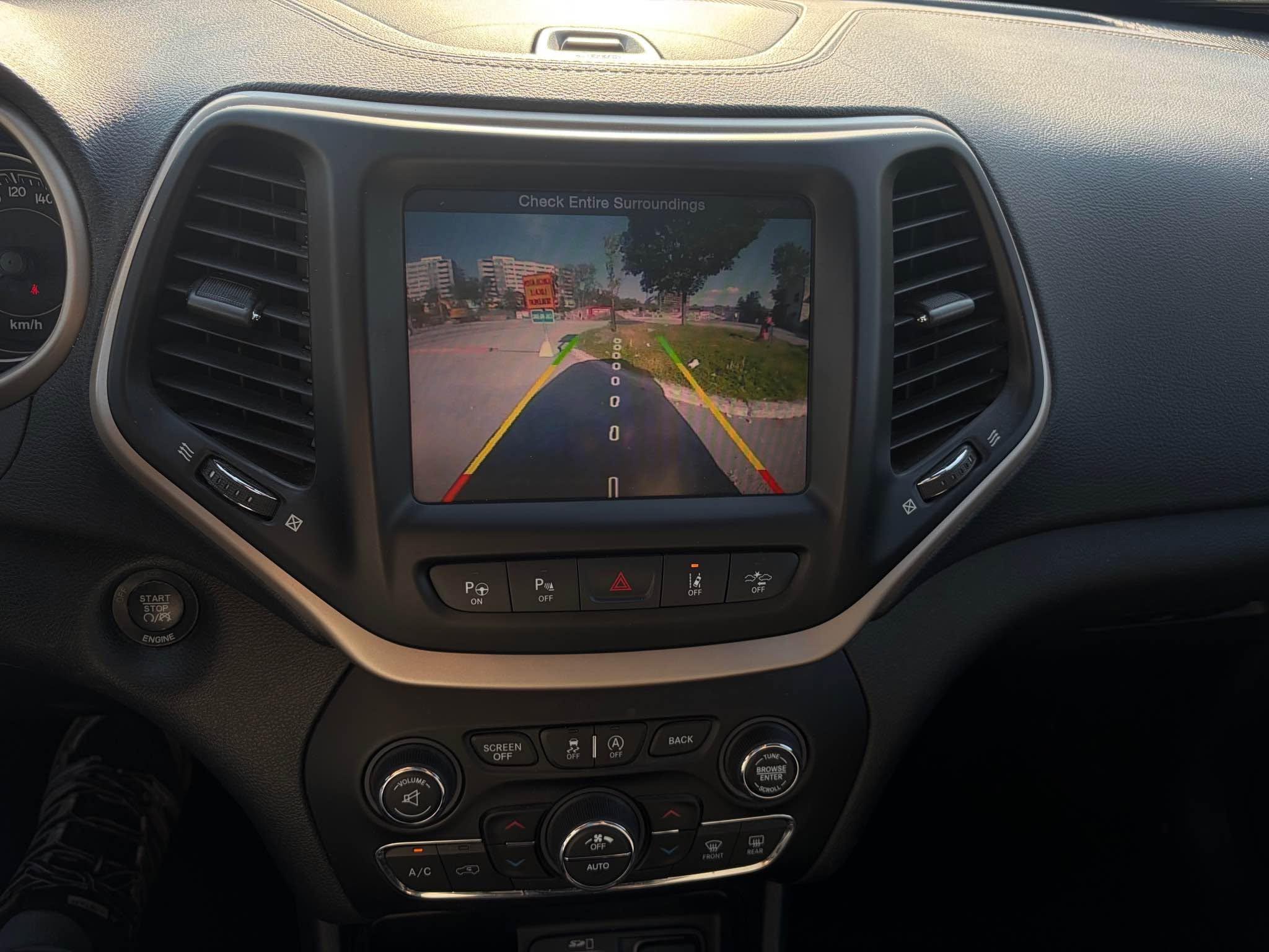 2015 Jeep Cherokee, photo 14
