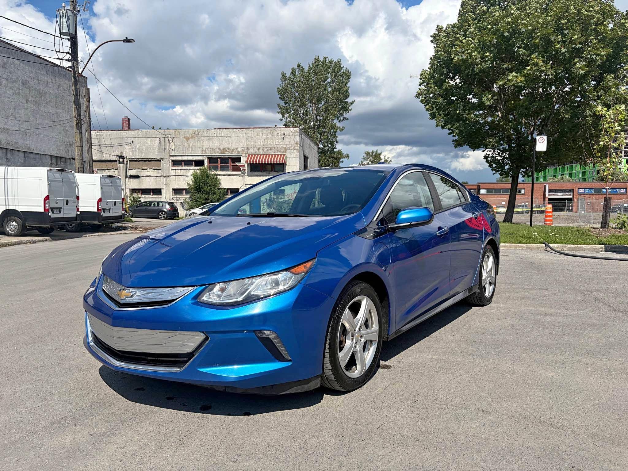 2017 Chevrolet Volt, photo 1