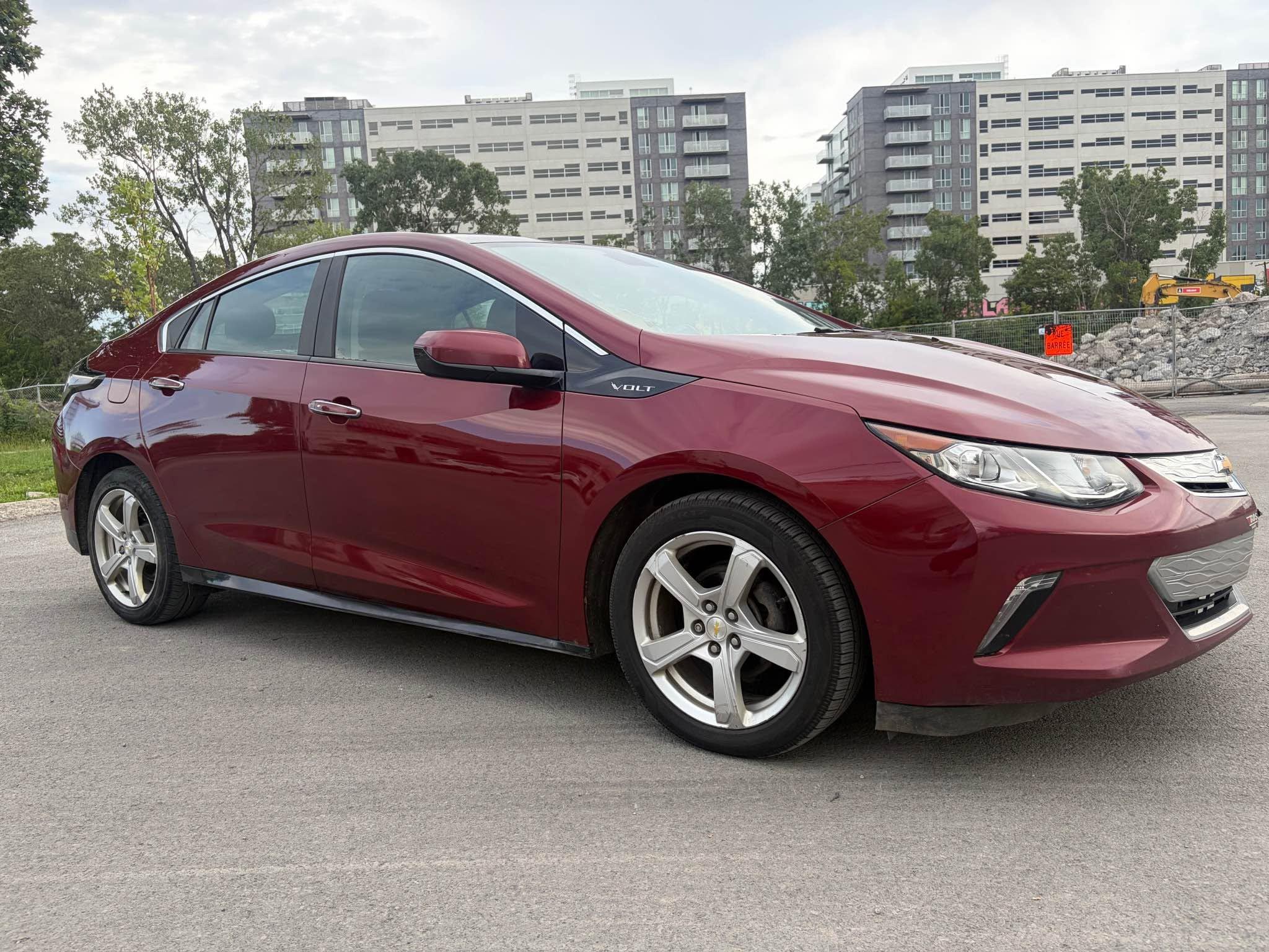 2017 Chevrolet Volt, photo 3