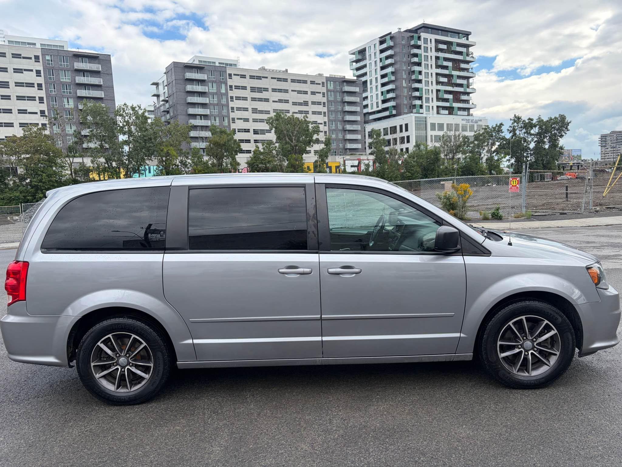 2017 Dodge Caravan, photo 8