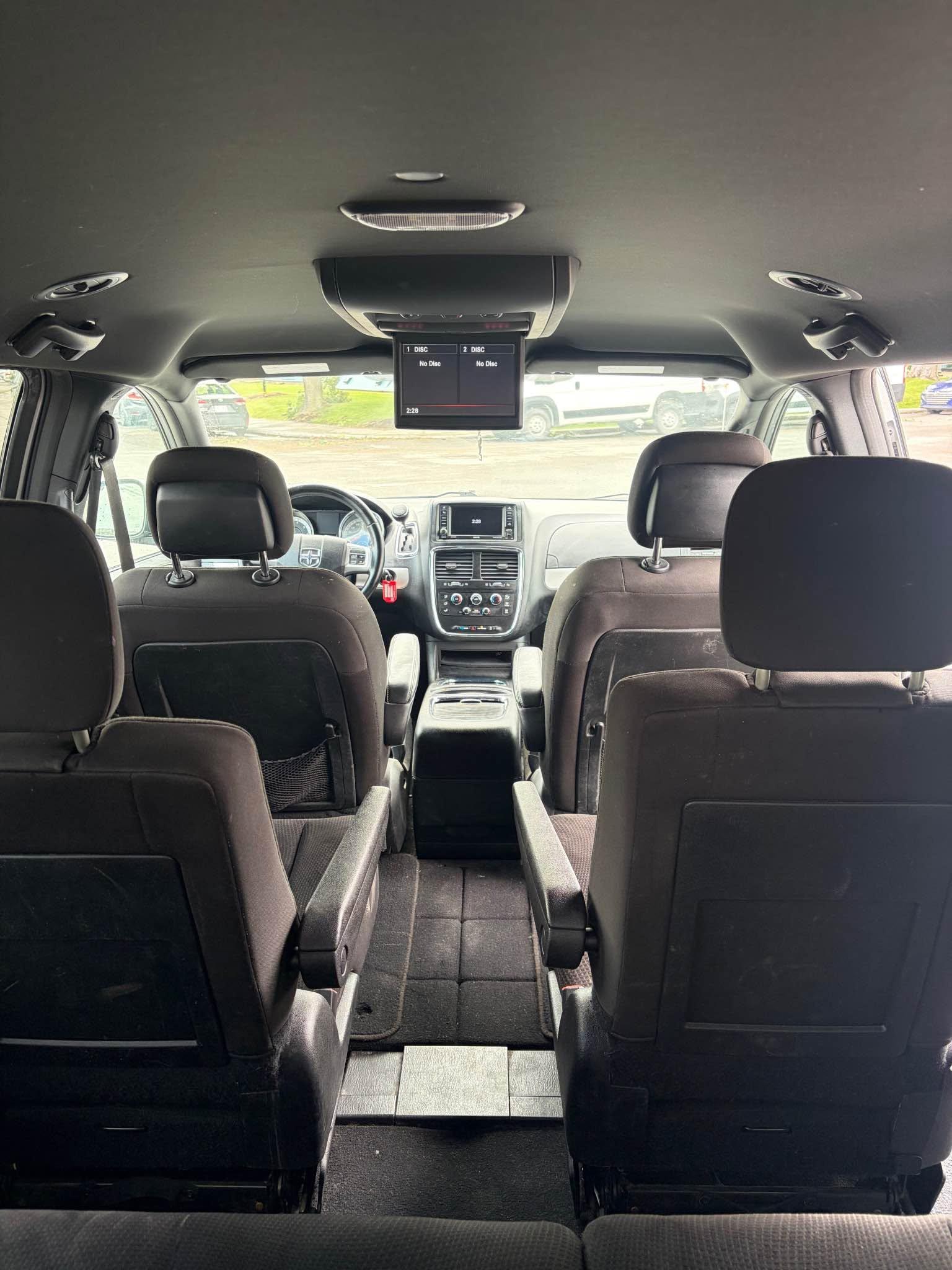 2017 Dodge Caravan, photo 9