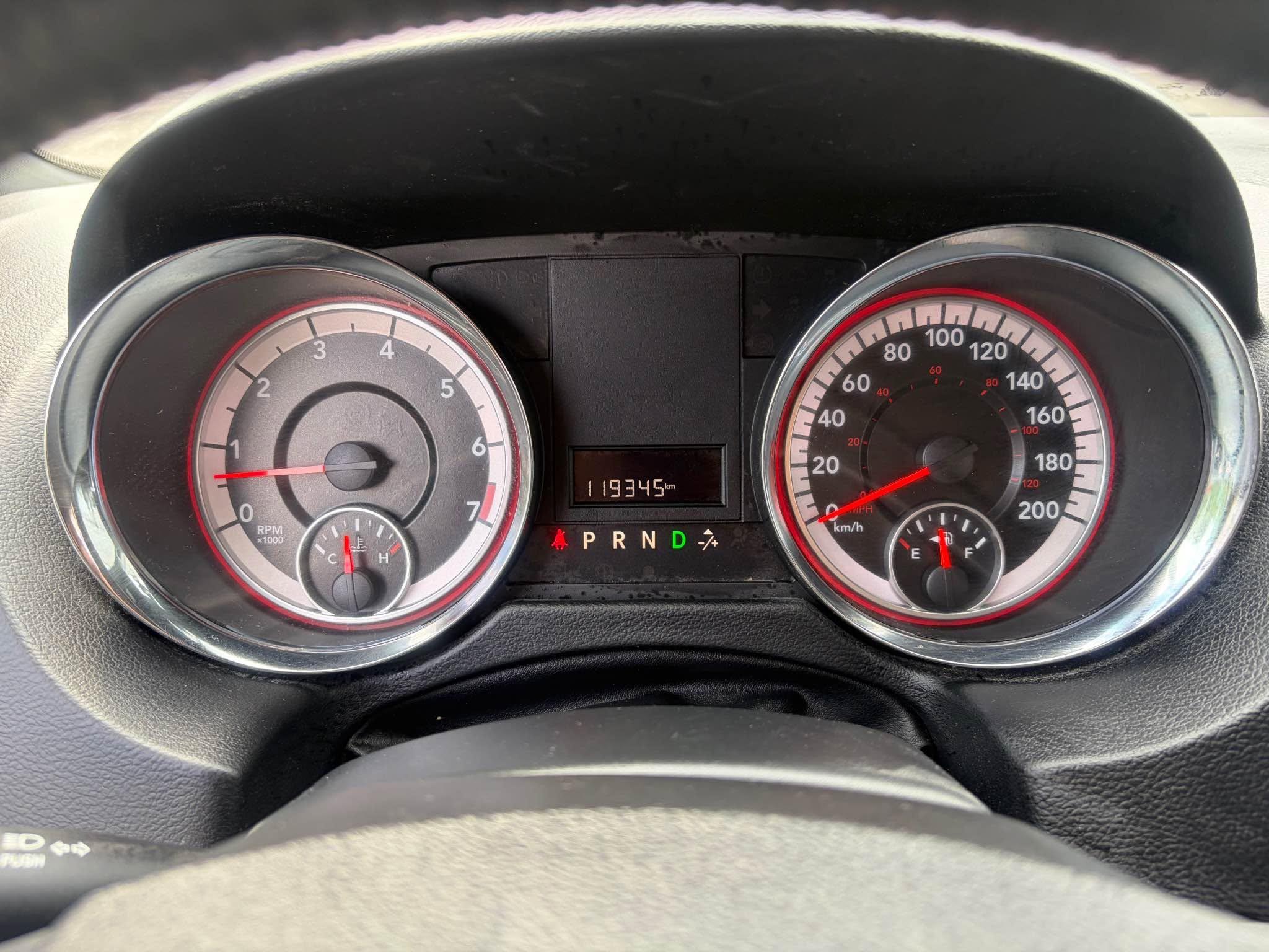 2017 Dodge Caravan, photo 13