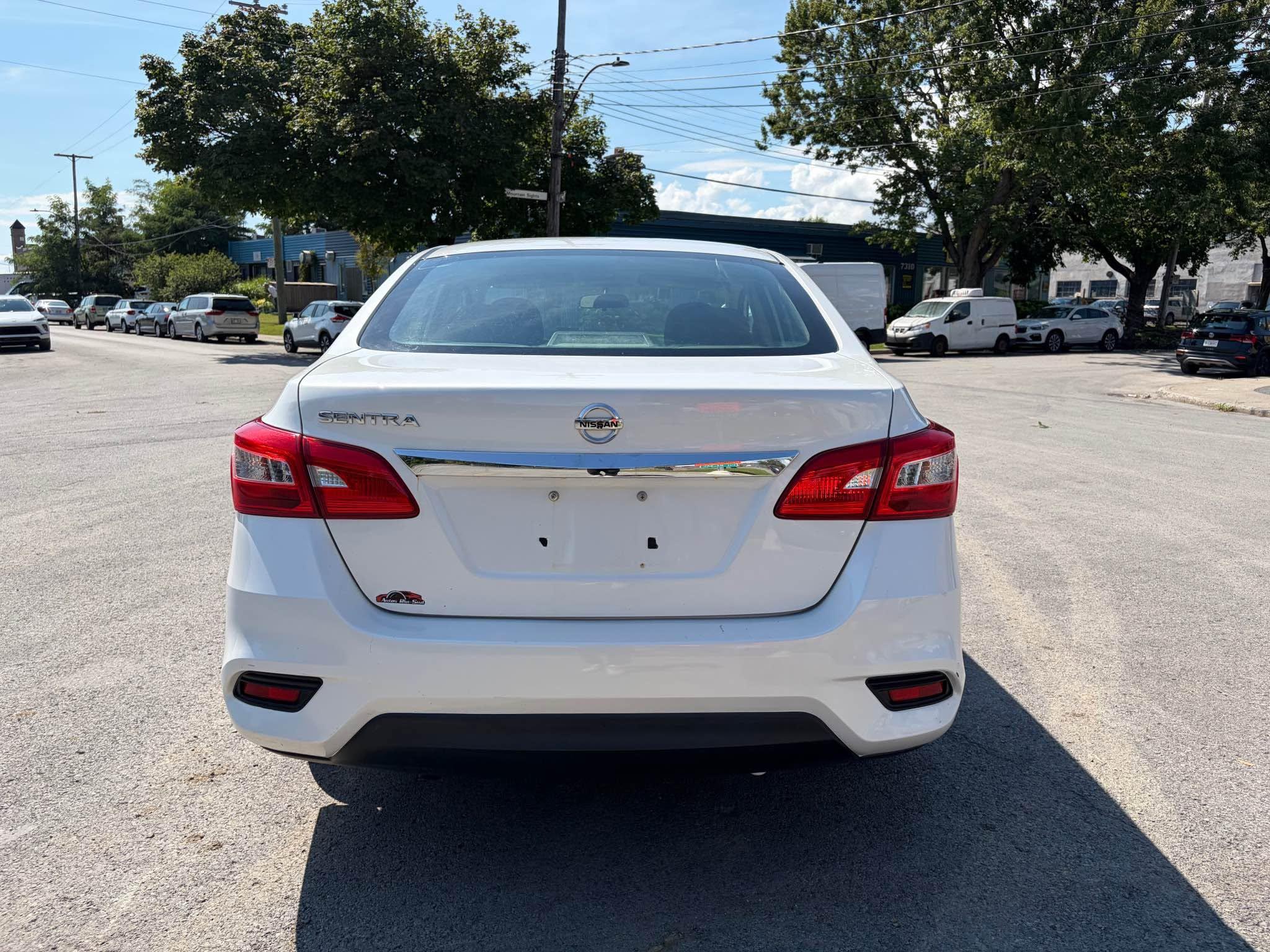 2017 Nissan Sentra, photo 4