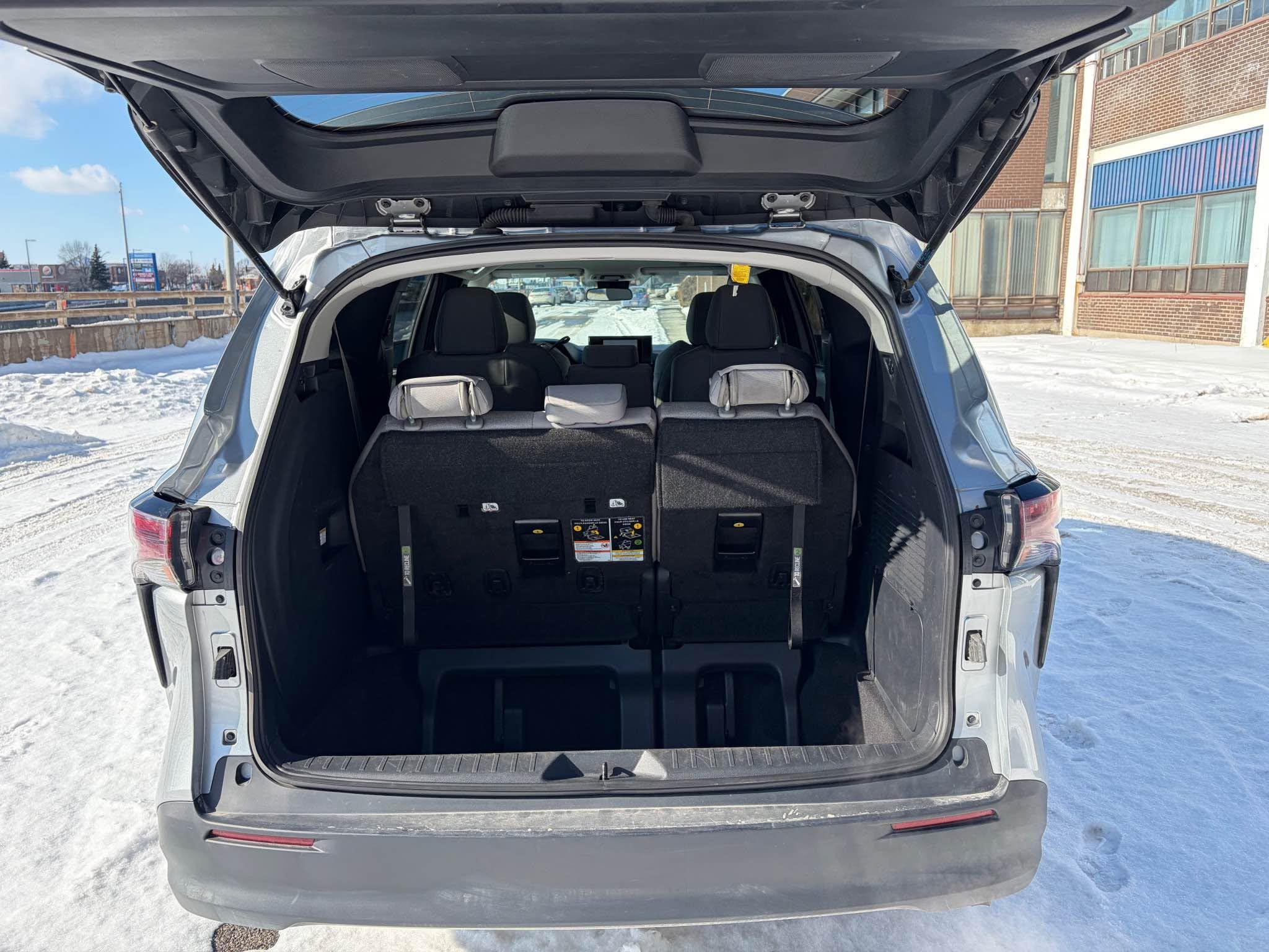 2025 Toyota Sienna, photo 7