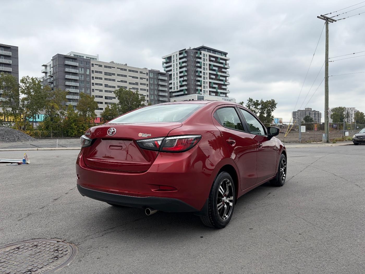 2016 Toyota Yaris Le, photo 5