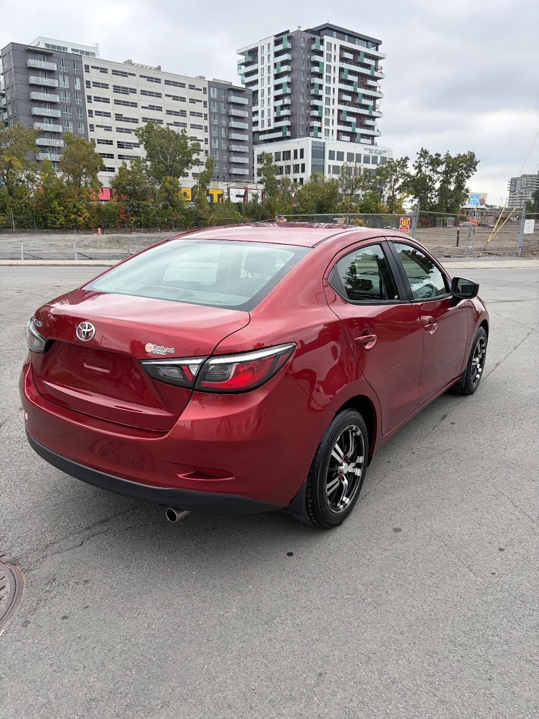 2016 Toyota Yaris Le, photo 8