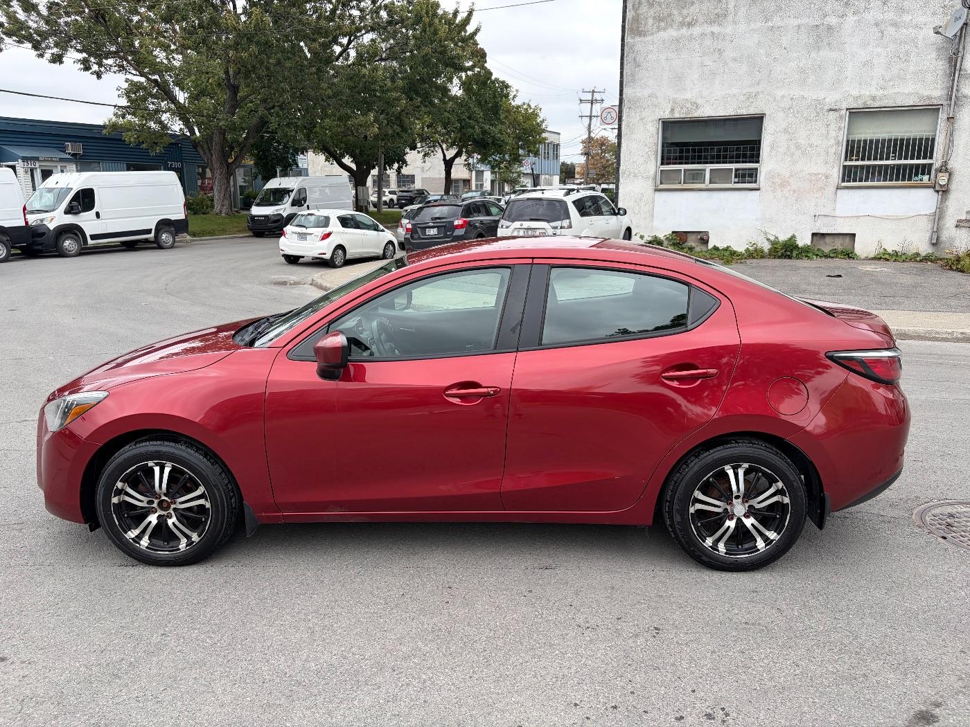 2016 Toyota Yaris Le, photo 9