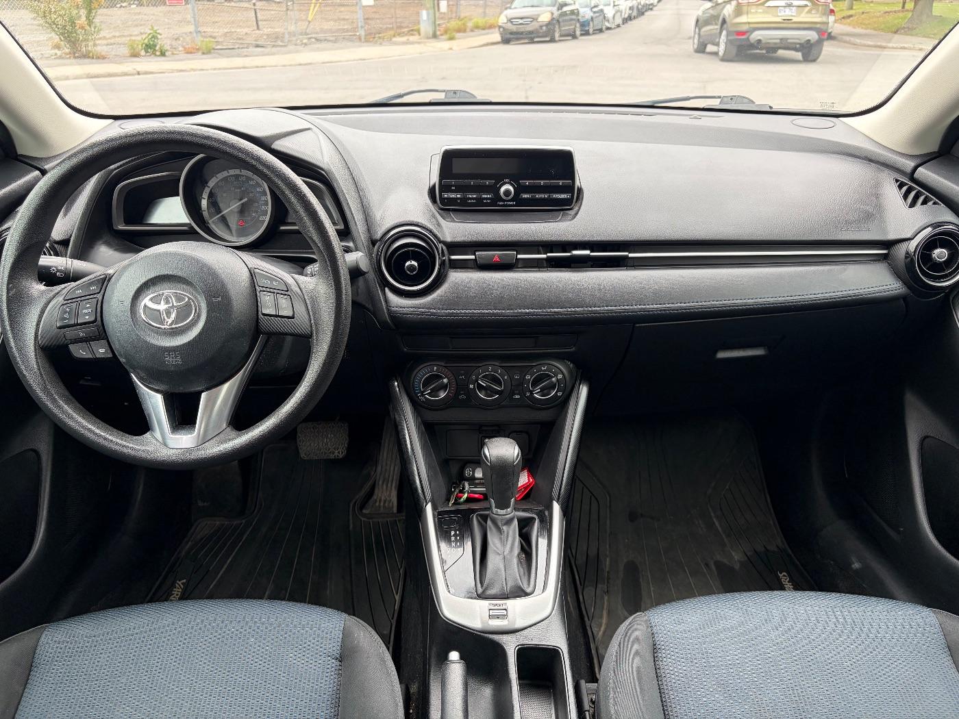 2016 Toyota Yaris Le, photo 11