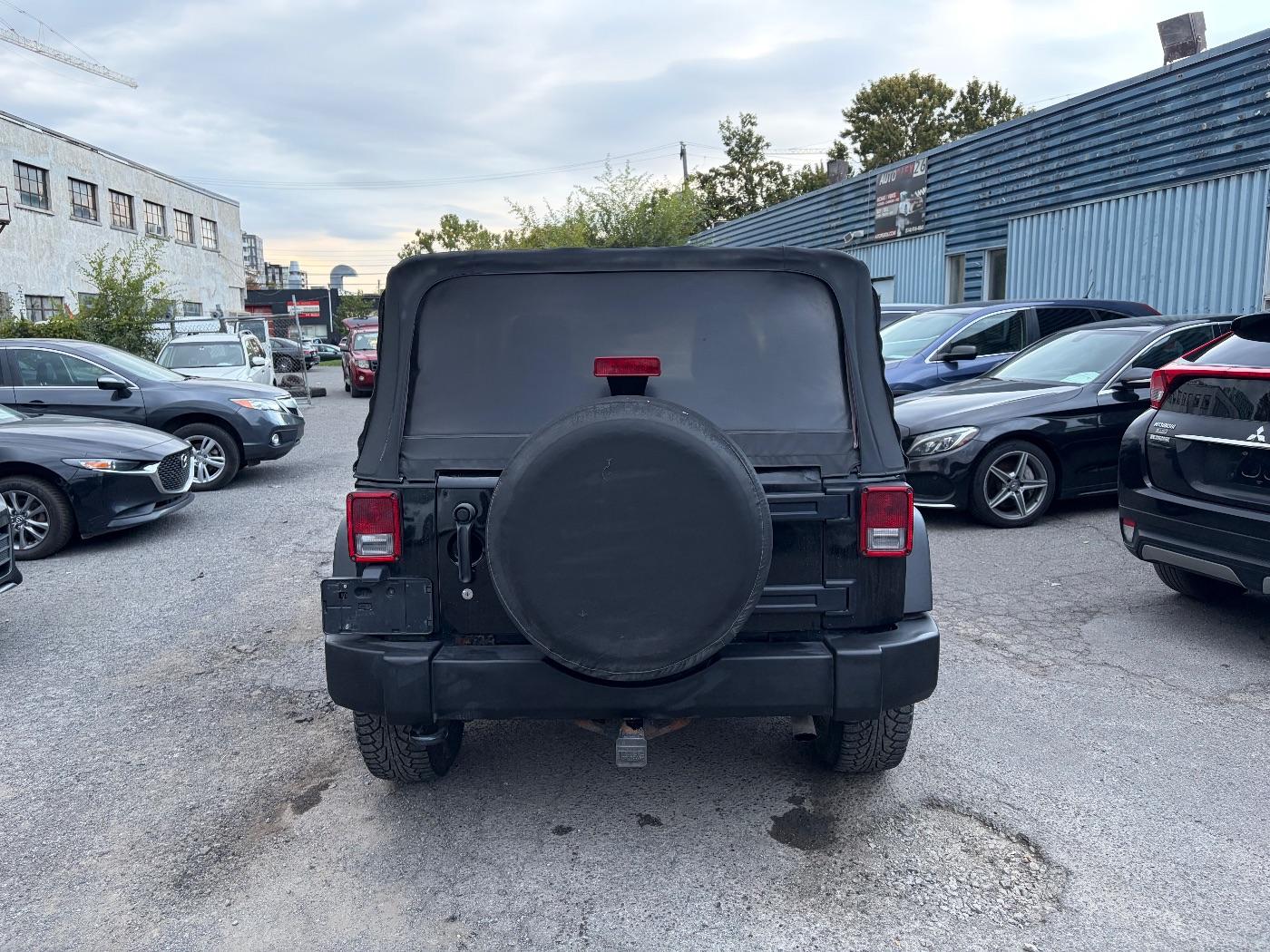 2011 Jeep Wrangler Sport, photo 5